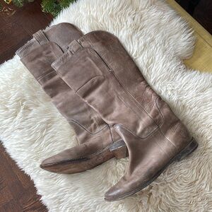 FRYE Paige Tall Riding Western Moto Boots
Tan 8 taupe gray equestrian